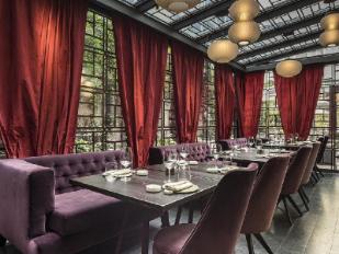 Ulteravoxa's elegante restaurantomgeving